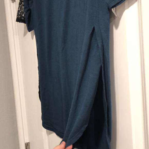 Old Navy shirt - Picture 3 of 6